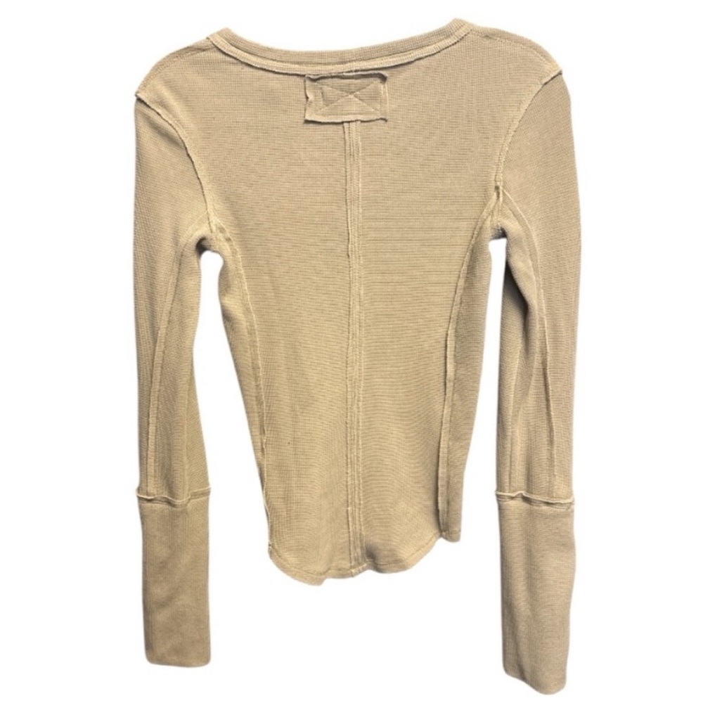 🆕WOT Free People Henley in Oatmeal - Picture 4 of 11